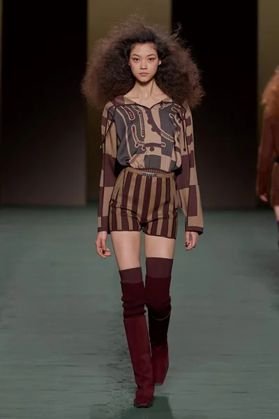 Look 58